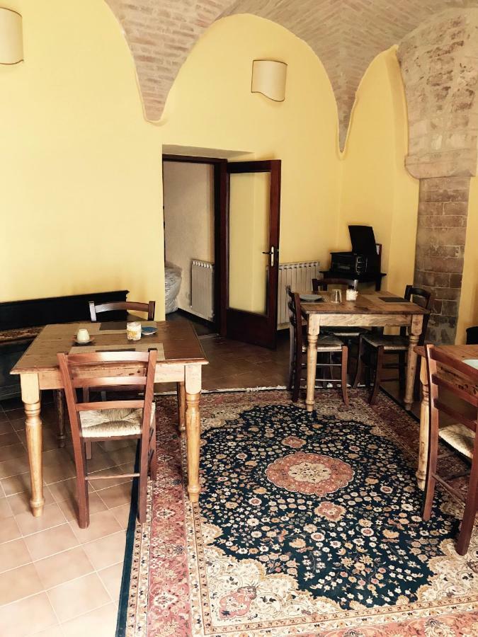 B&B La Dimora Del Capitano 法布里亚诺 外观 照片